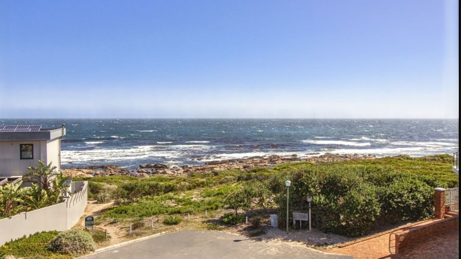 To Let 5 Bedroom Property for Rent in Vermont Western Cape